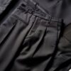 Pantalon Noir à Pinces Élégant